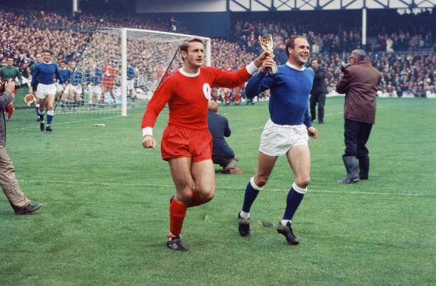 行仍是摆在 行仍是摆在